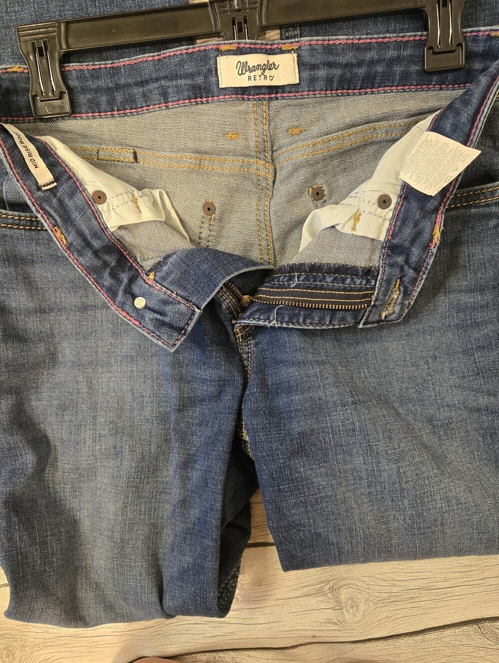 Wrangler Retro Mid Rise Boot Cut Jeans Women’s Size 7x32 Medium Wash Stretch - Picture 5 of 12